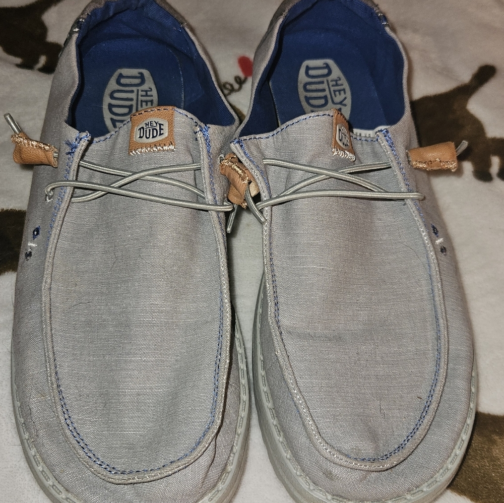 Hey Dude WOMEN'S  Light Gray Loafers with Tan Accents Size 11